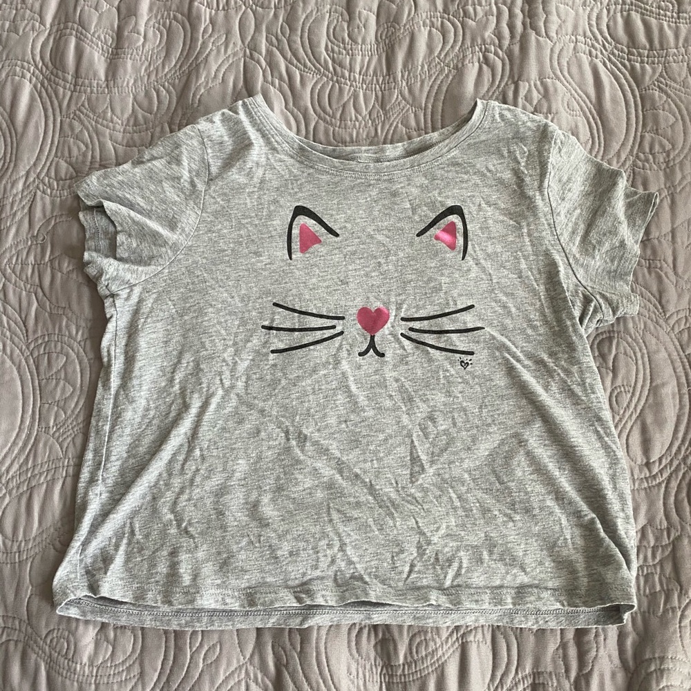 A cat crop top shirt